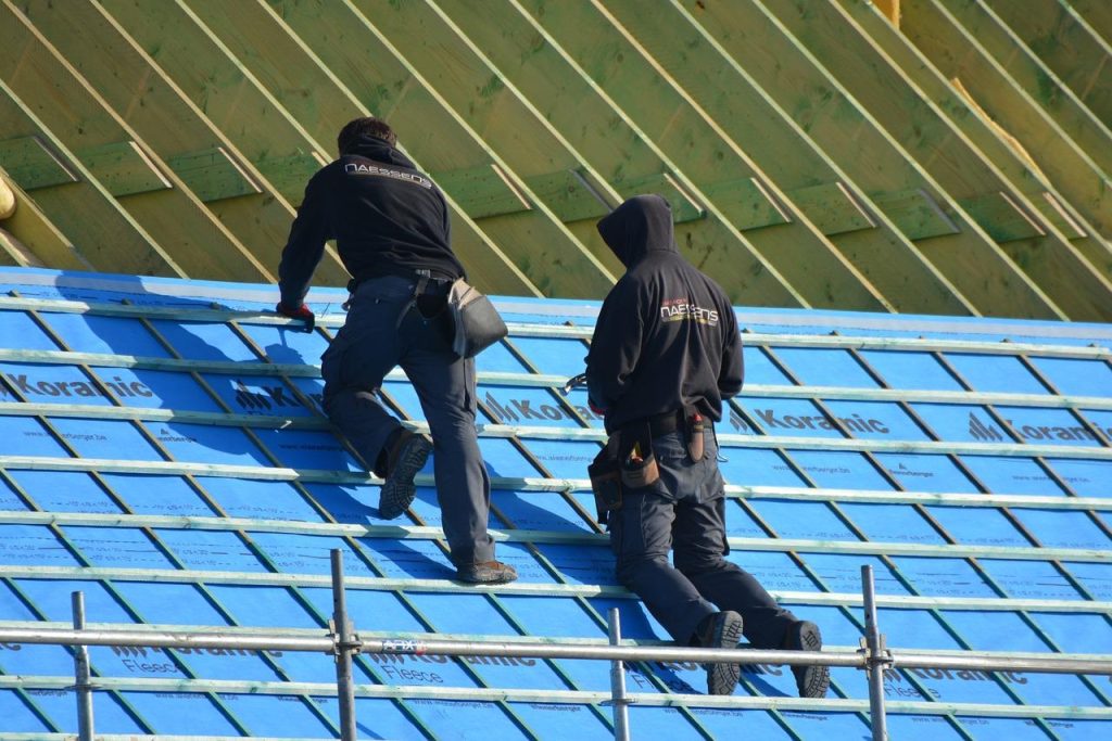 Professionele dakonderhoud in Vlissingen met controle op schade en onderhoud door ervaren dakdekker